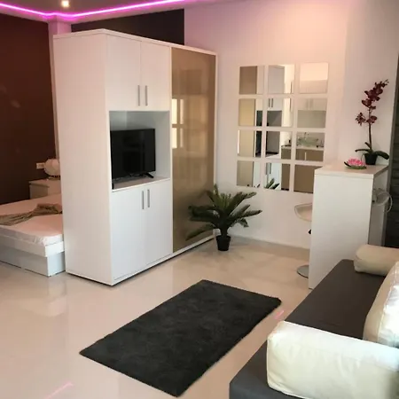 City Garden Black Sea מלון דירות