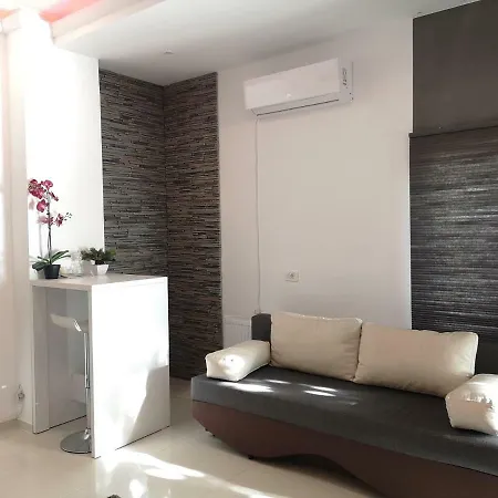City Garden Black Sea מלון דירות קונסטנצה